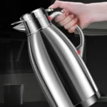 Thermos isotherme avec bec verseur 1