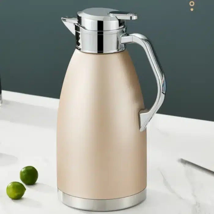 Thermos isotherme avec bec verseur 2